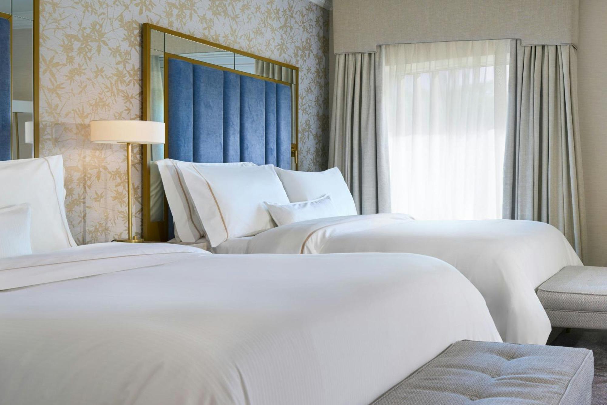 The College Green Dublin Hotel, Autograph Collection Экстерьер фото