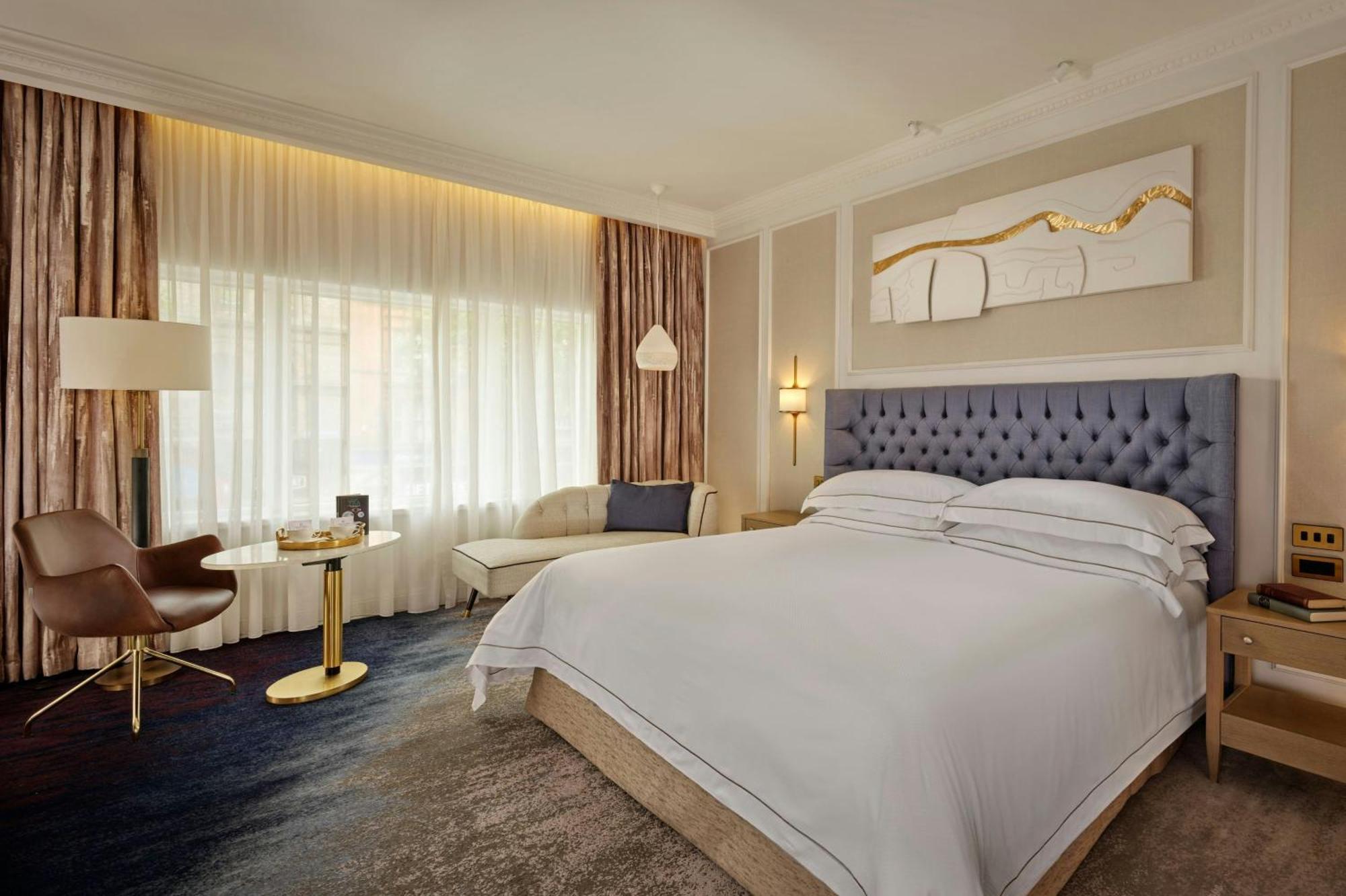 The College Green Dublin Hotel, Autograph Collection Экстерьер фото